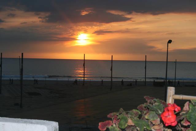 Apartment Vasco Da Gama Costa da Caparica Exterior foto